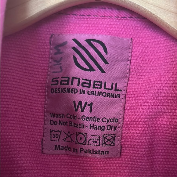 Sanabul jiu jitsu gi Pink W1 - Picture 2 of 4